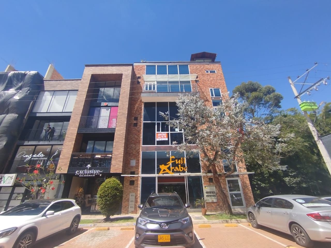 Local en arriendo Antioquia Rionegro El Porvenir 40 m2 Habitaciones 0 Baños 2 Garajes 5 Precio $2500000