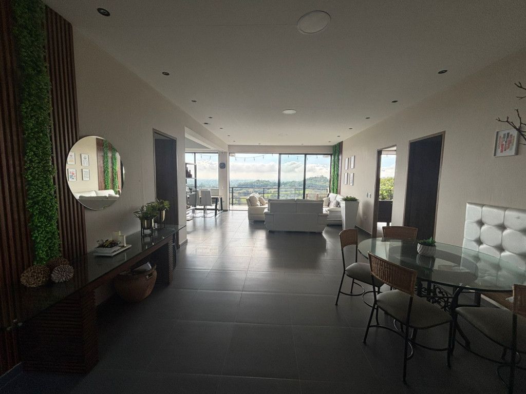 Finca en venta Valle Del Cauca Jamundí Jamundí 325 m2 Habitaciones 6 Baños 8 Garajes 0 Precio $1200000000