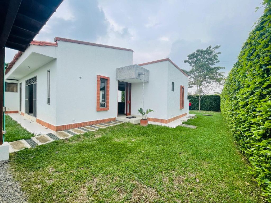 Casa Campestre en venta Valle Del Cauca Jamundí Libertadores 192 m2 Habitaciones 3 Baños 3 Garajes 2 Precio $650000000