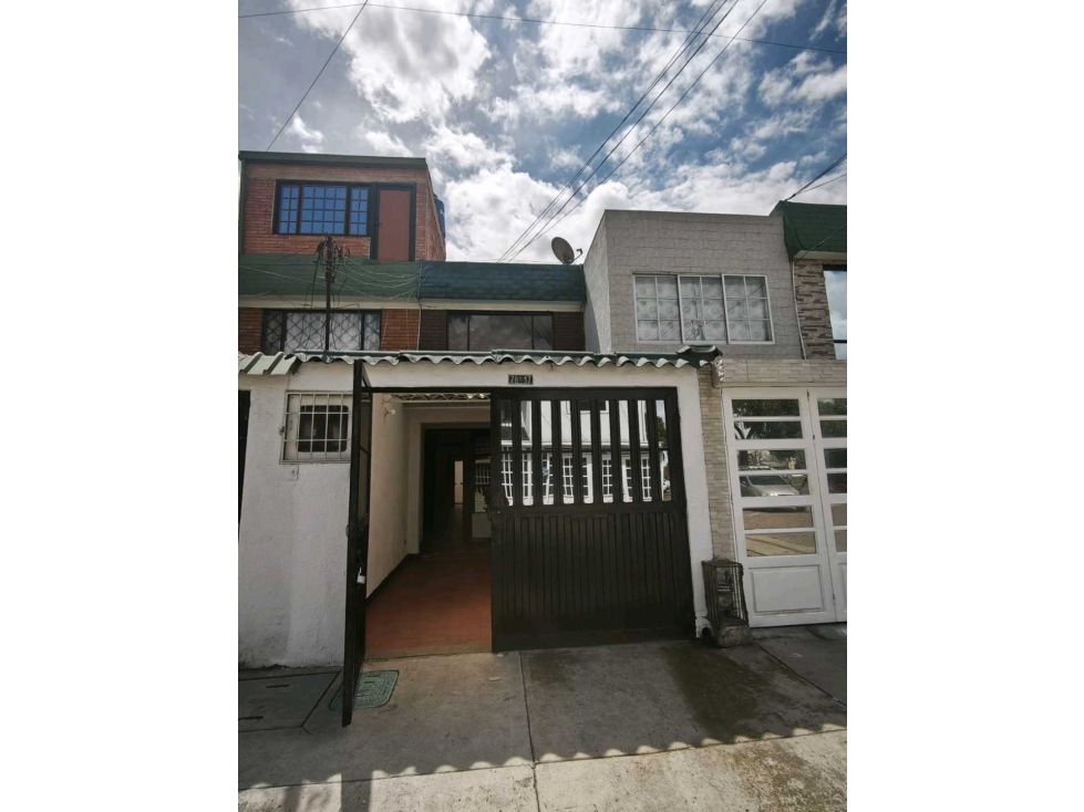 Casa en arriendo Cundinamarca Bogotá Ciudad Techo 84 m2 Habitaciones 3 Baños 2 Garajes 1 Precio $2000000