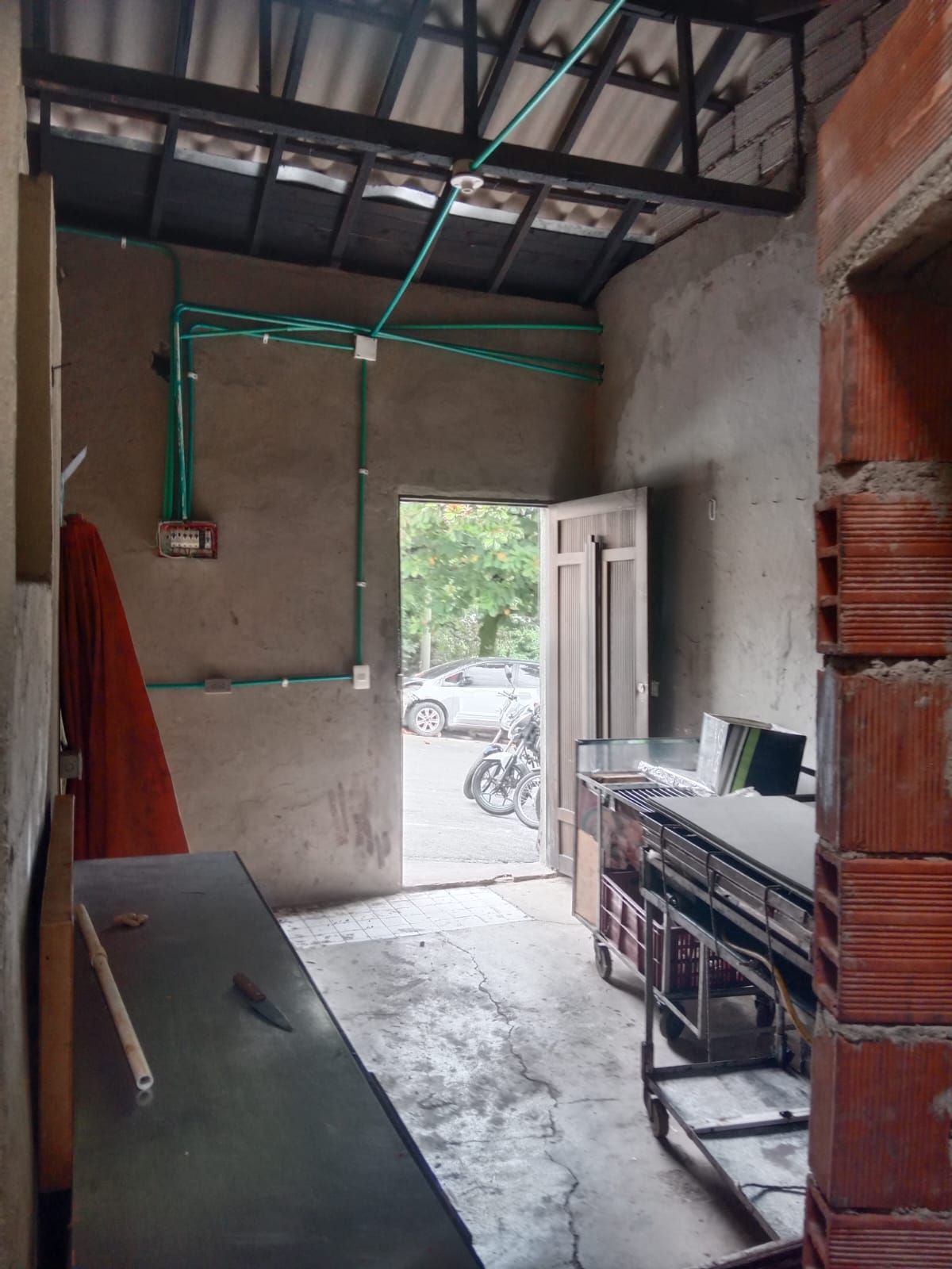 Local en arriendo Antioquia Medellín Rosales 18 m2 Habitaciones 0 Baños 1 Garajes 0 Precio $1800000