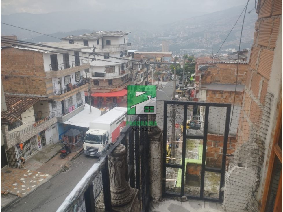 Casa en arriendo Antioquia Medellín Campo Valdes No2 96 m2 Habitaciones 3 Baños 2 Garajes 0 Precio $1400000