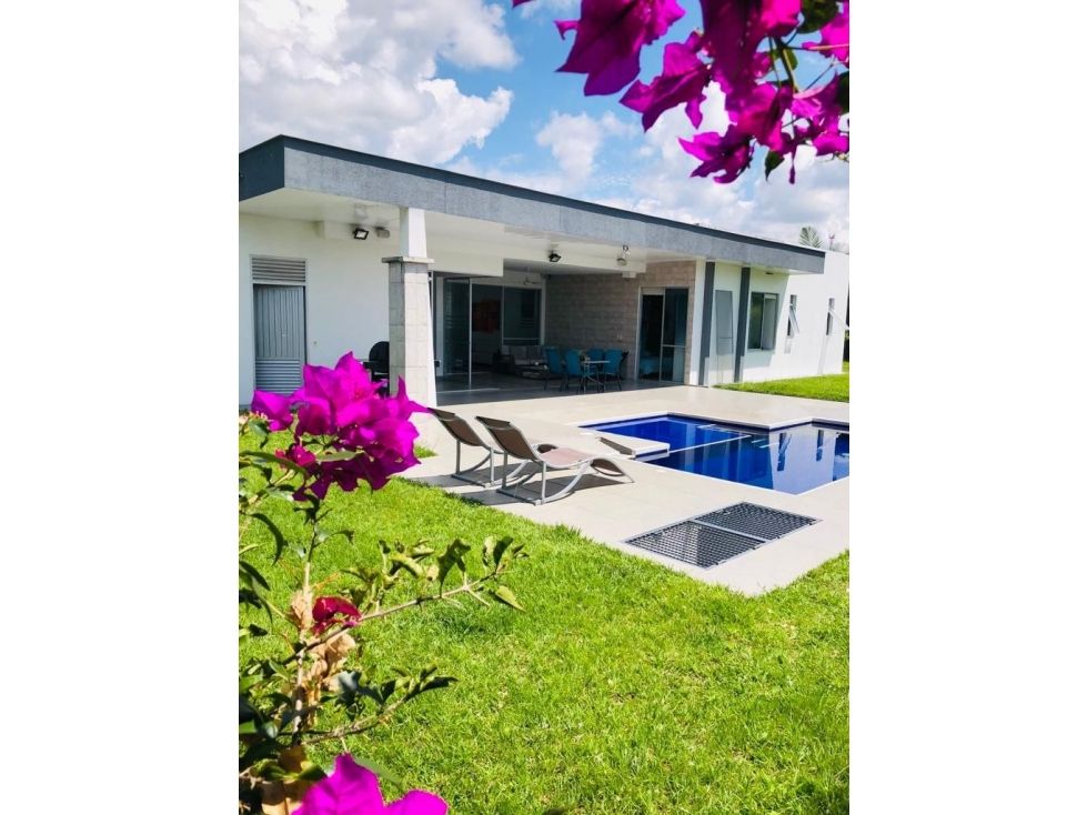 Casa Campestre en venta Risaralda Pereira Pereira 360 m2 Habitaciones 5 Baños 5 Garajes 3 Precio $1500000000