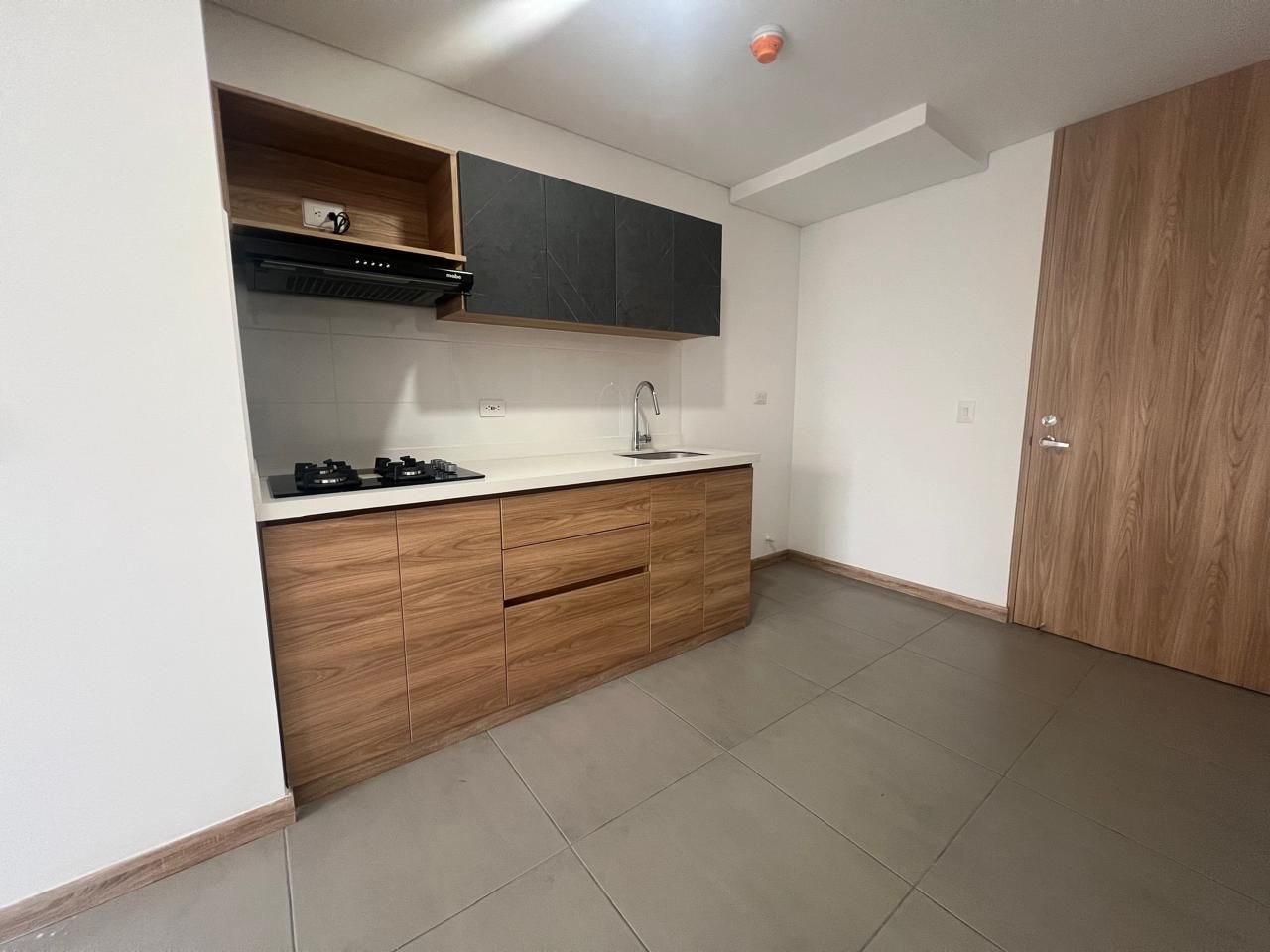 Apartaestudio en arriendo Risaralda Pereira Pinares De San Martin 39 m2 Habitaciones 1 Baños 1 Garajes 1 Precio $2500000