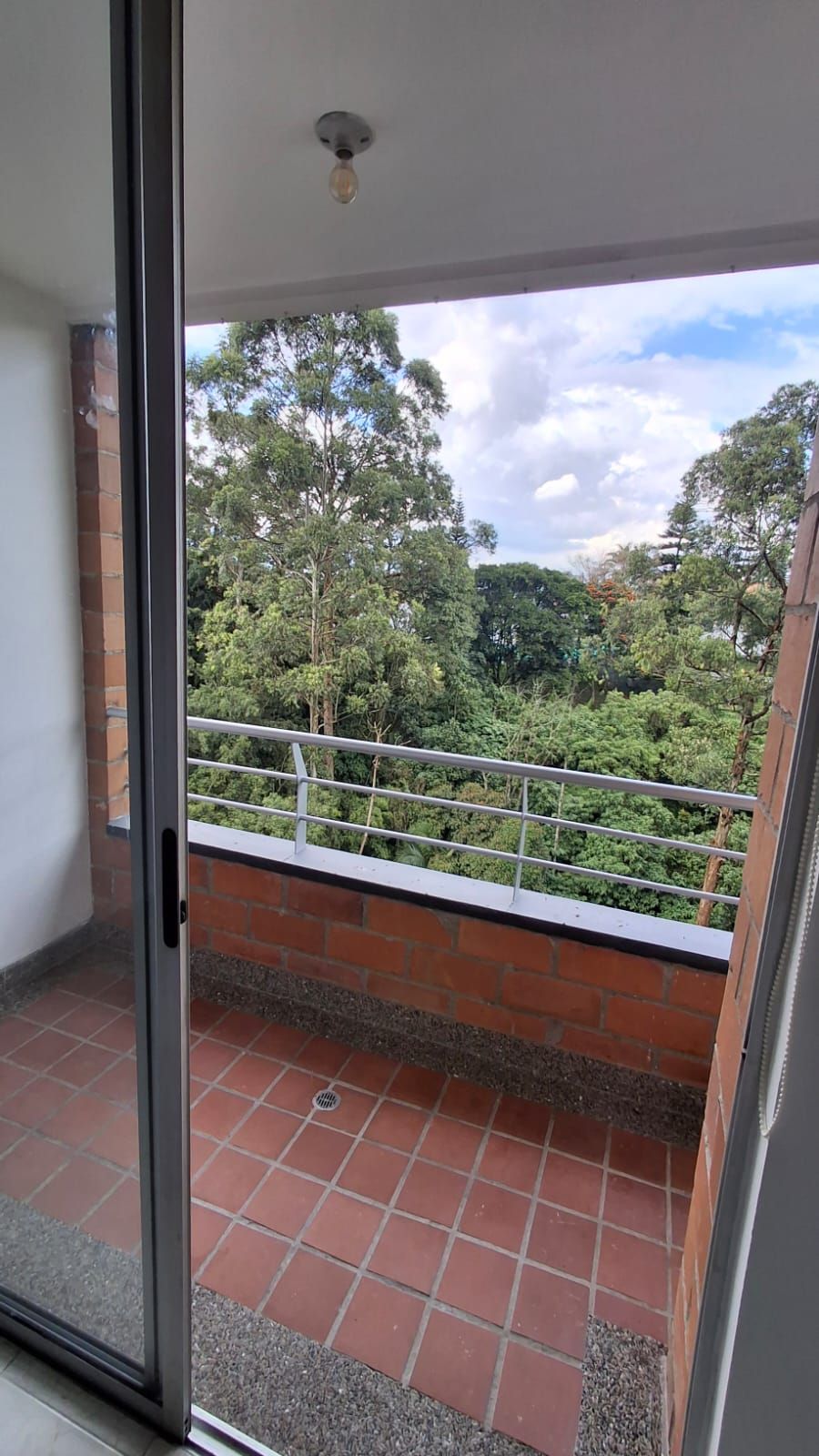 Apartamento en arriendo Antioquia Envigado Alcalá 62 m2 Habitaciones 3 Baños 2 Garajes 1 Precio $2800000
