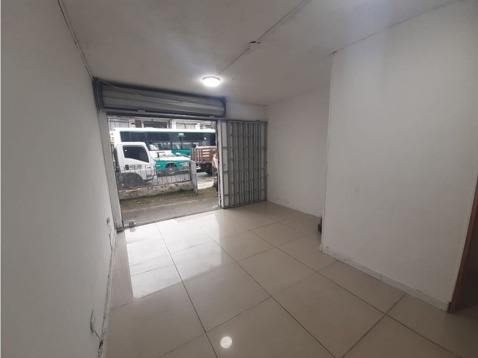 Local en arriendo Caldas Manizales Chipre 12 m2 Habitaciones 0 Baños 1 Garajes 0 Precio $1200000