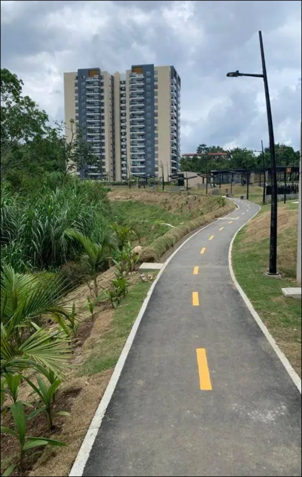 Apartamento en venta Risaralda Pereira Jardin De Velez Y Velez 78 m2 Habitaciones 2 Baños 2 Garajes 2 Precio $550000000