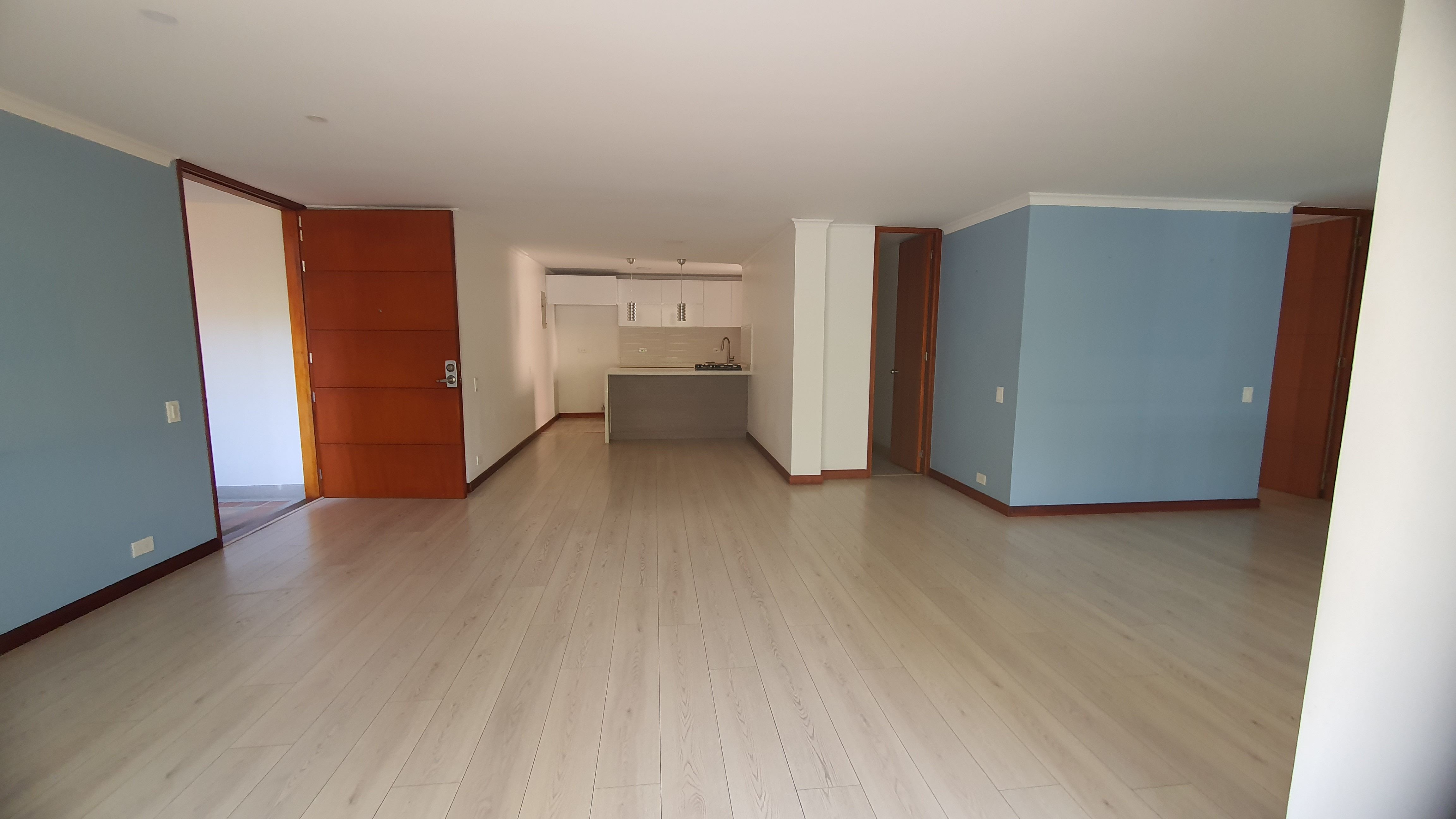 Apartamento en arriendo Antioquia Envigado Zúñiga 118 m2 Habitaciones 3 Baños 3 Garajes 2 Precio $5100000