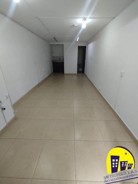 Oficina en arriendo Antioquia Medellín Bombona No1 37 m2 Habitaciones 0 Baños 1 Garajes 0 Precio $1700000
