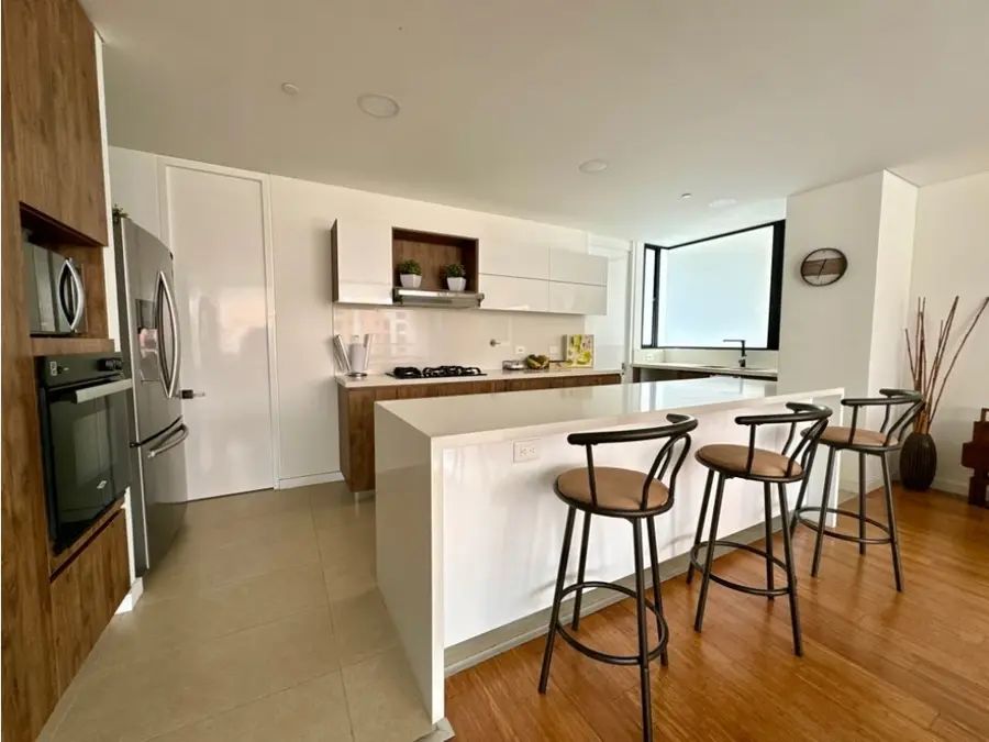 Apartamento en venta Antioquia Medellín Simesa 183 m2 Habitaciones 3 Baños 4 Garajes 3 Precio $1400000000