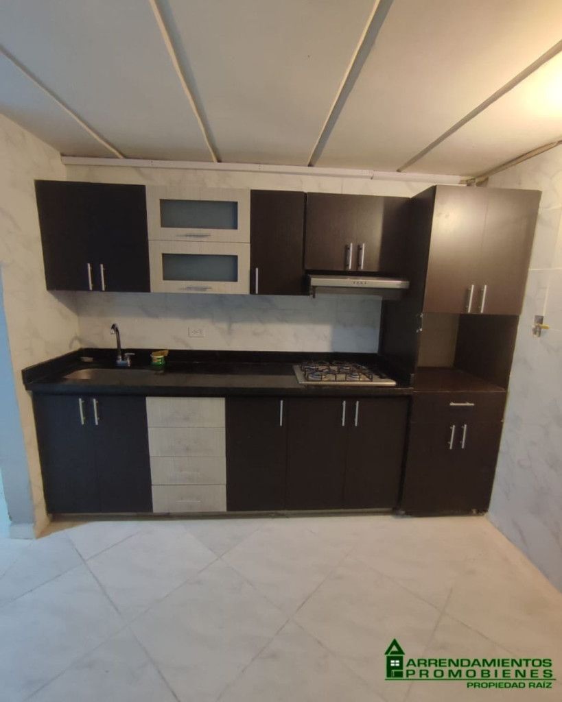 Casa en venta Antioquia Medellín La Colina 110 m2 Habitaciones 4 Baños 2 Garajes 1 Precio $300000000