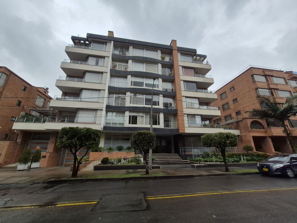 Apartamento en arriendo Cundinamarca Bogotá San Patricio 164 m2 Habitaciones 3 Baños 3 Garajes 2 Precio $10000000