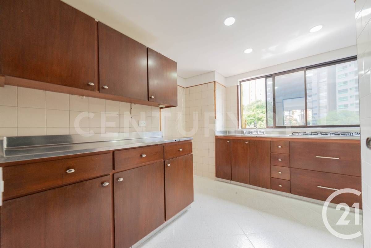Apartamento en arriendo Antioquia Envigado La Orquídea 99 m2 Habitaciones 3 Baños 2 Garajes 2 Precio $3300000