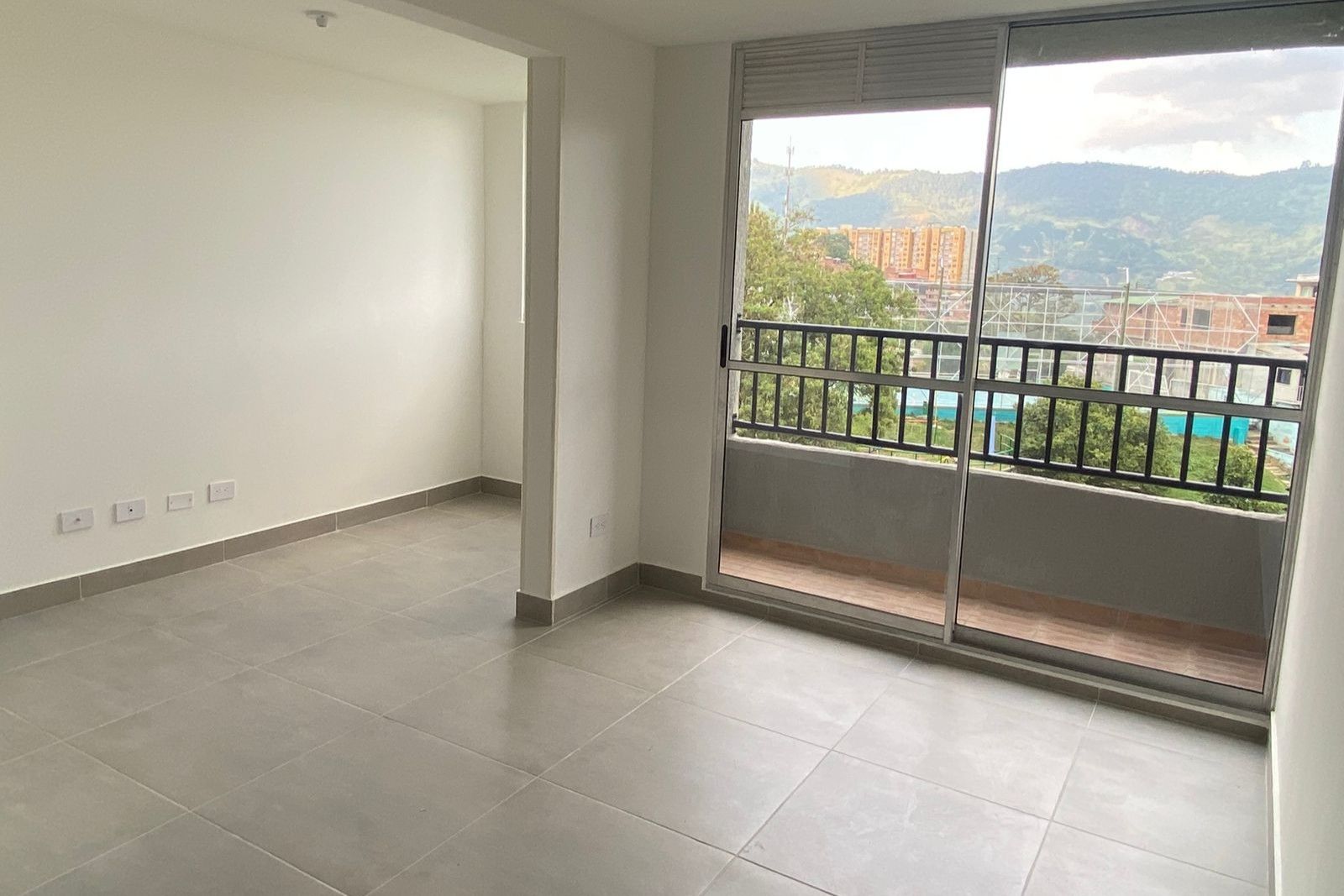 Apartamento en venta Antioquia Medellín San Antonio De Prado 60 m2 Habitaciones 2 Baños 2 Garajes 0 Precio $270000000