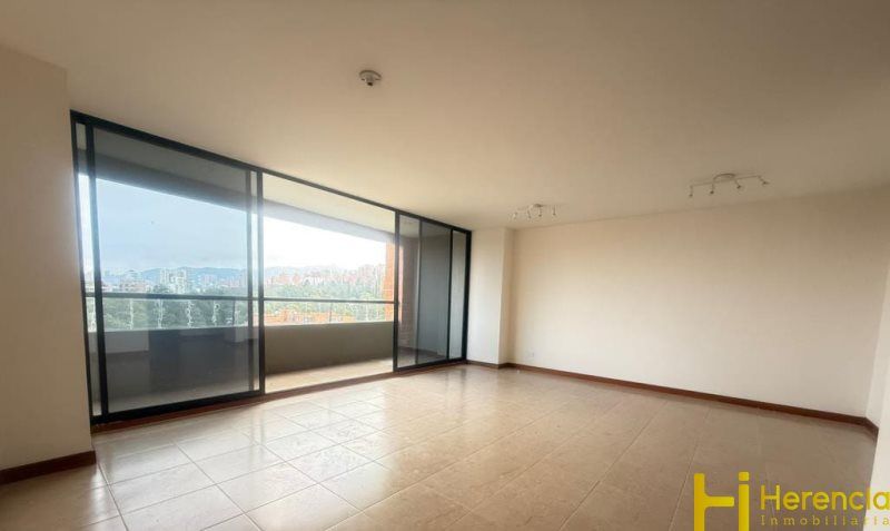 Apartamento en arriendo Antioquia Envigado Jardines 115 m2 Habitaciones 3 Baños 3 Garajes 1 Precio $4800000