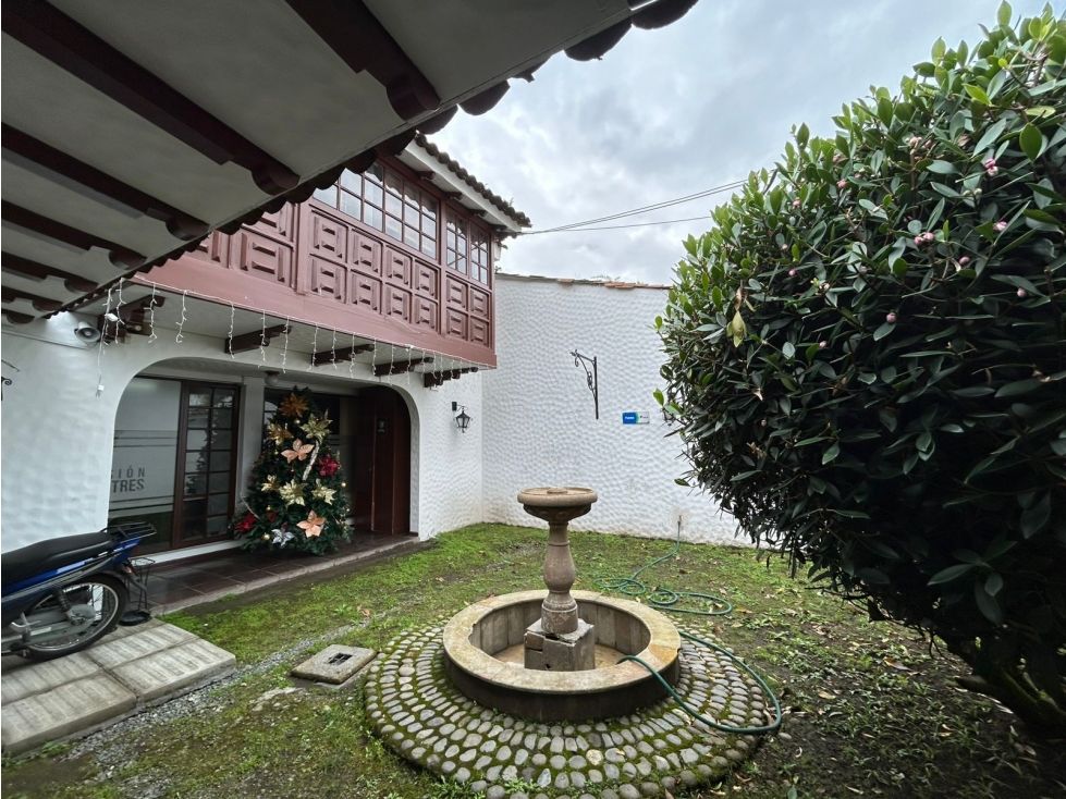 Casa en venta Caldas Manizales La Cumbre 732 m2 Habitaciones 6 Baños 10 Garajes 6 Precio $3820275000