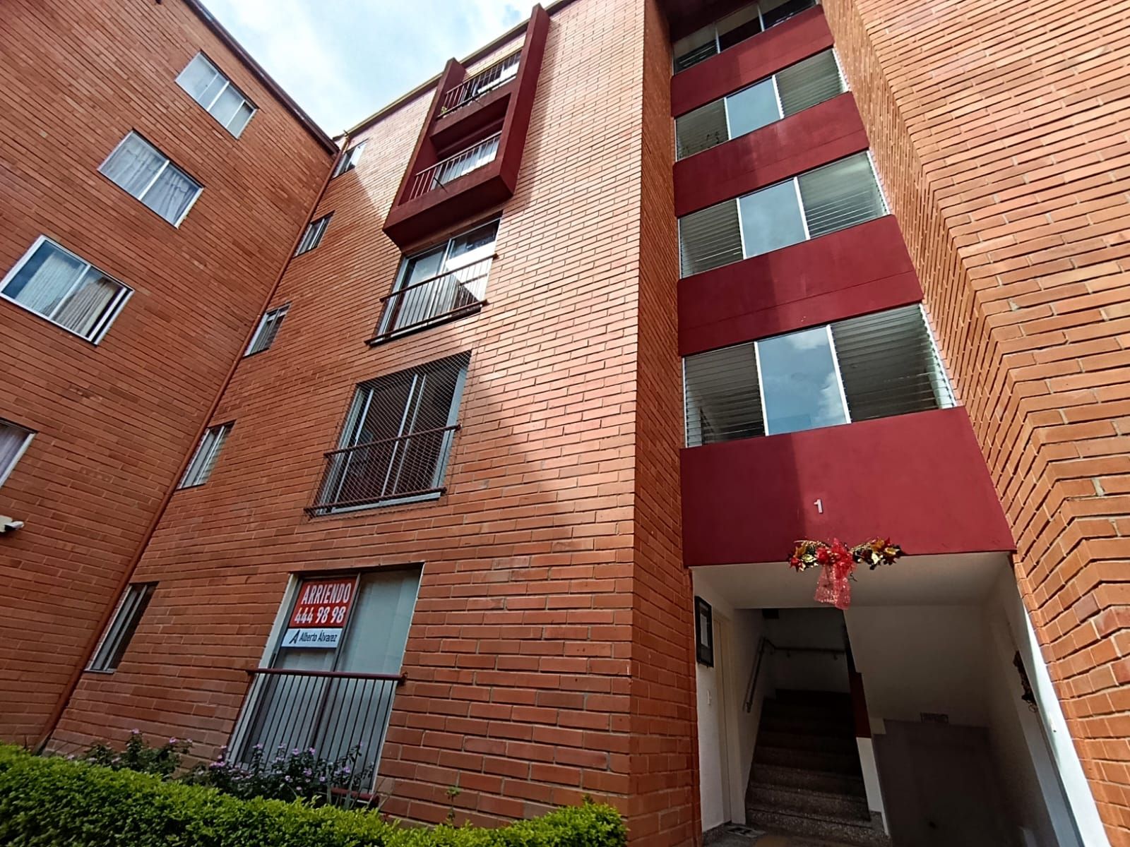 Apartamento en arriendo Antioquia Medellín Santa Monica 80 m2 Habitaciones 3 Baños 3 Garajes 1 Precio $3000000
