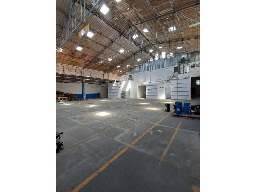 Bodega en arriendo Risaralda Pereira San Jose 1400 m2 Habitaciones 0 Baños 4 Garajes 0 Precio $21420000