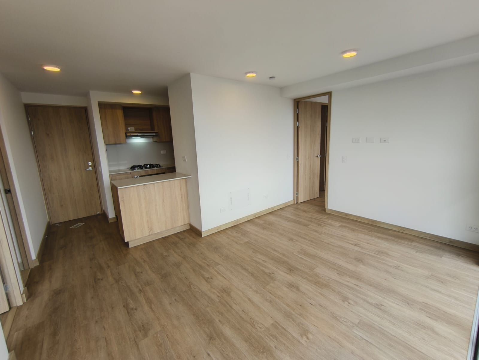 Apartamento en arriendo o venta Antioquia Rionegro Ub Lotus Et I 57 m2 Habitaciones 2 Baños 2 Garajes 1 Precio venta $550000000 Precio arriendo $2830000