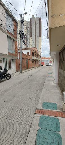 Casa en arriendo Cundinamarca Bogotá Gilmar 87 m2 Habitaciones 3 Baños 2 Garajes 0 Precio $1900000