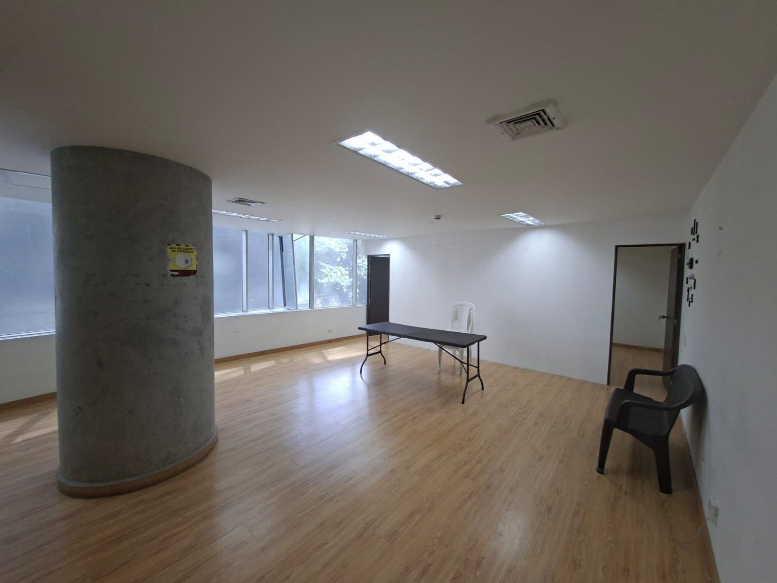 Oficina en arriendo Antioquia Medellín San Diego 62 m2 Habitaciones 0 Baños 1 Garajes 1 Precio $5500000