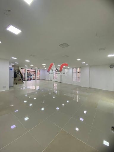 Casa en arriendo Cundinamarca Bogotá Ub Carvajal 515 m2 Habitaciones 2 Baños 5 Garajes 7 Precio $13000000