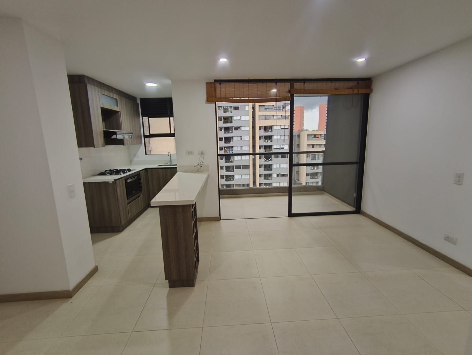 Apartamento en arriendo Antioquia Rionegro Ub Lotus Et I 68 m2 Habitaciones 2 Baños 2 Garajes 1 Precio $2600000