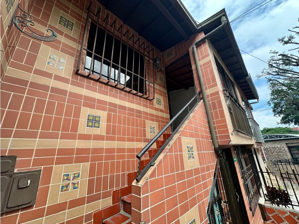 Casa en arriendo Antioquia Envigado Trianon 98 m2 Habitaciones 4 Baños 2 Garajes 0 Precio $2700000