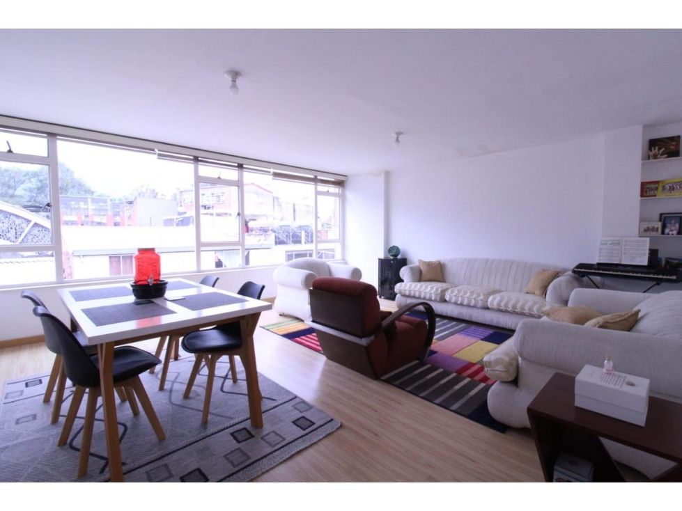 Apartamento en venta Cundinamarca Bogotá Santa Fe 96 m2 Habitaciones 3 Baños 2 Garajes 0 Precio $250000000