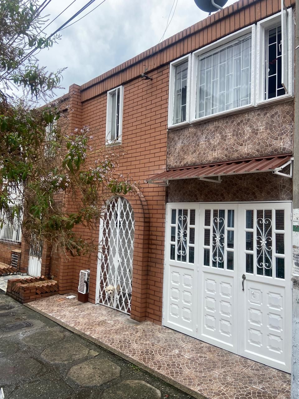 Casa en venta Cundinamarca Bogotá Rincon De Venecia 184 m2 Habitaciones 6 Baños 2 Garajes 1 Precio $440000000