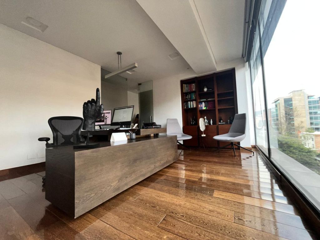 Oficina en arriendo Cundinamarca Bogotá El Nogal 102 m2 Habitaciones 0 Baños 5 Garajes 2 Precio $13543000