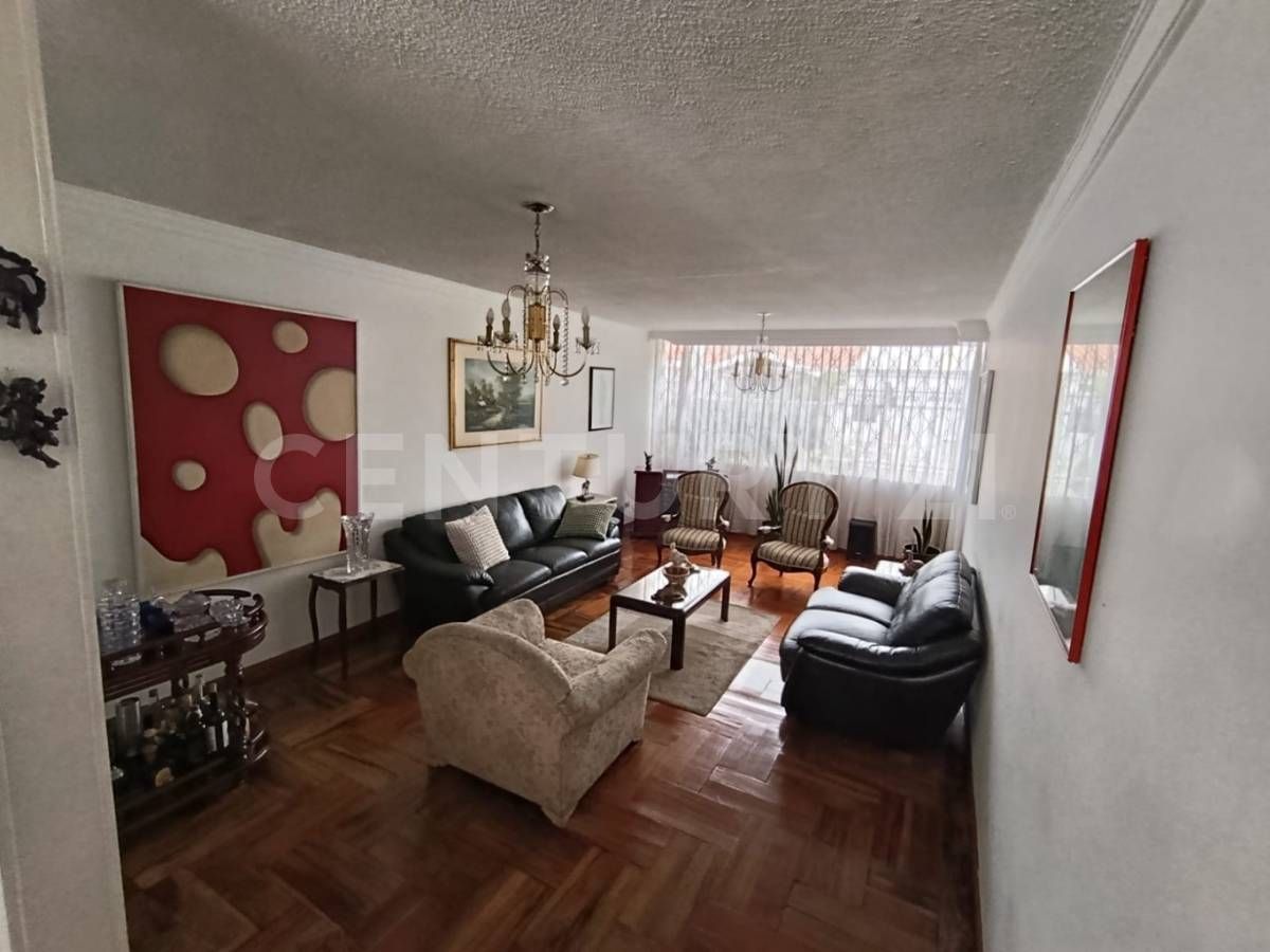 Casa en venta Cundinamarca Bogotá Mónaco 224 m2 Habitaciones 4 Baños 3 Garajes 2 Precio $1560000000