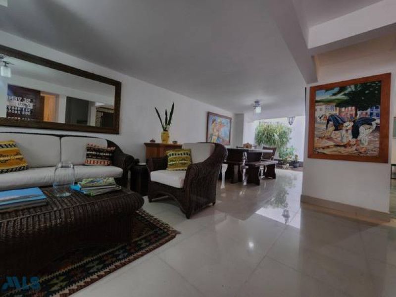 Casa en venta Antioquia Medellín La Mota 145 m2 Habitaciones 3 Baños 2 Garajes 2 Precio $850000000