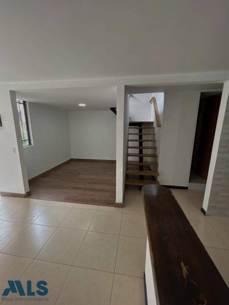 Apartamento en venta Antioquia Medellín Pajarito 123 m2 Habitaciones 3 Baños 2 Garajes 0 Precio $330000000