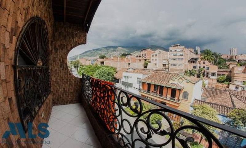 Casa en venta Antioquia Medellín Prado 147 m2 Habitaciones 2 Baños 2 Garajes 0 Precio $380000000