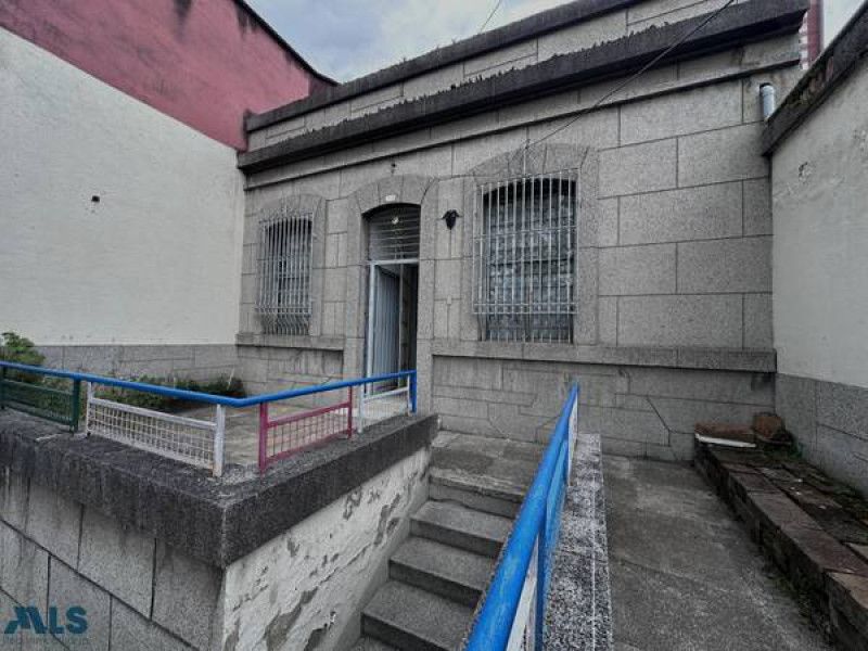 Casa en venta Antioquia Medellín Prado 224 m2 Habitaciones 6 Baños 2 Garajes 0 Precio $900000000