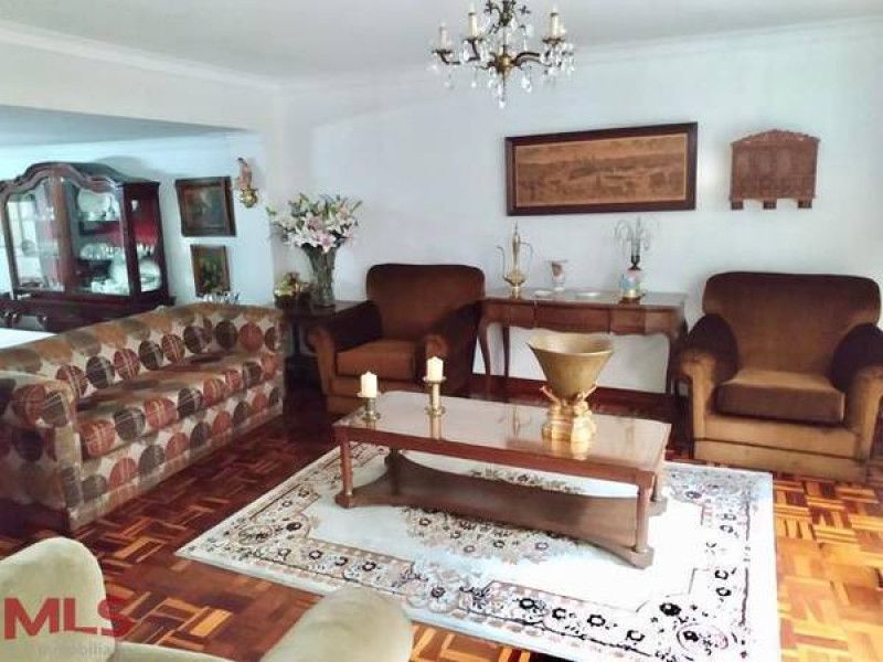 Apartamento en venta Antioquia Medellín San Benito 210 m2 Habitaciones 3 Baños 2 Garajes 2 Precio $1300000000
