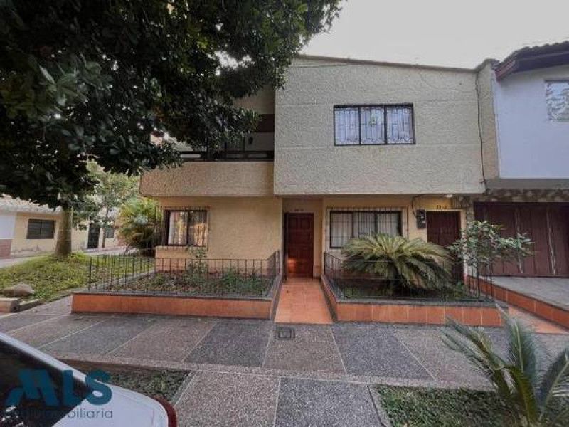 Casa en venta Antioquia Medellín Laureles 174 m2 Habitaciones 3 Baños 2 Garajes 1 Precio $650000000