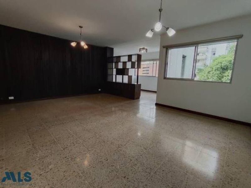 Apartamento en venta Antioquia Medellín La Candelaria 130 m2 Habitaciones 3 Baños 2 Garajes 1 Precio $450000000
