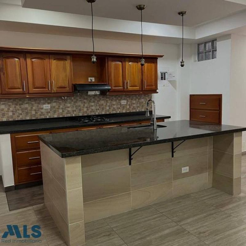 Casa en venta Antioquia Medellín Santa Teresita 90 m2 Habitaciones 2 Baños 2 Garajes 1 Precio $600000000