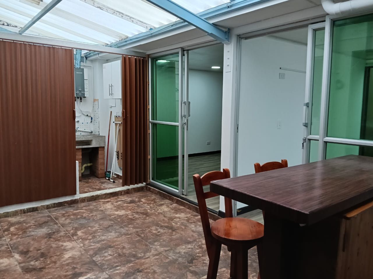 Apartamento en arriendo Cundinamarca Bogotá La Esmeralda 68 m2 Habitaciones 2 Baños 2 Garajes 1 Precio $2600000