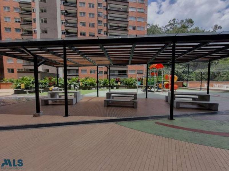 Apartamento en venta Antioquia Medellín La Colina 86 m2 Habitaciones 3 Baños 2 Garajes 1 Precio $575000000