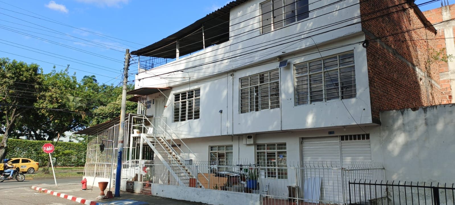 Casa en arriendo Valle Del Cauca Cali La Base 128 m2 Habitaciones 3 Baños 2 Garajes 1 Precio $1450000