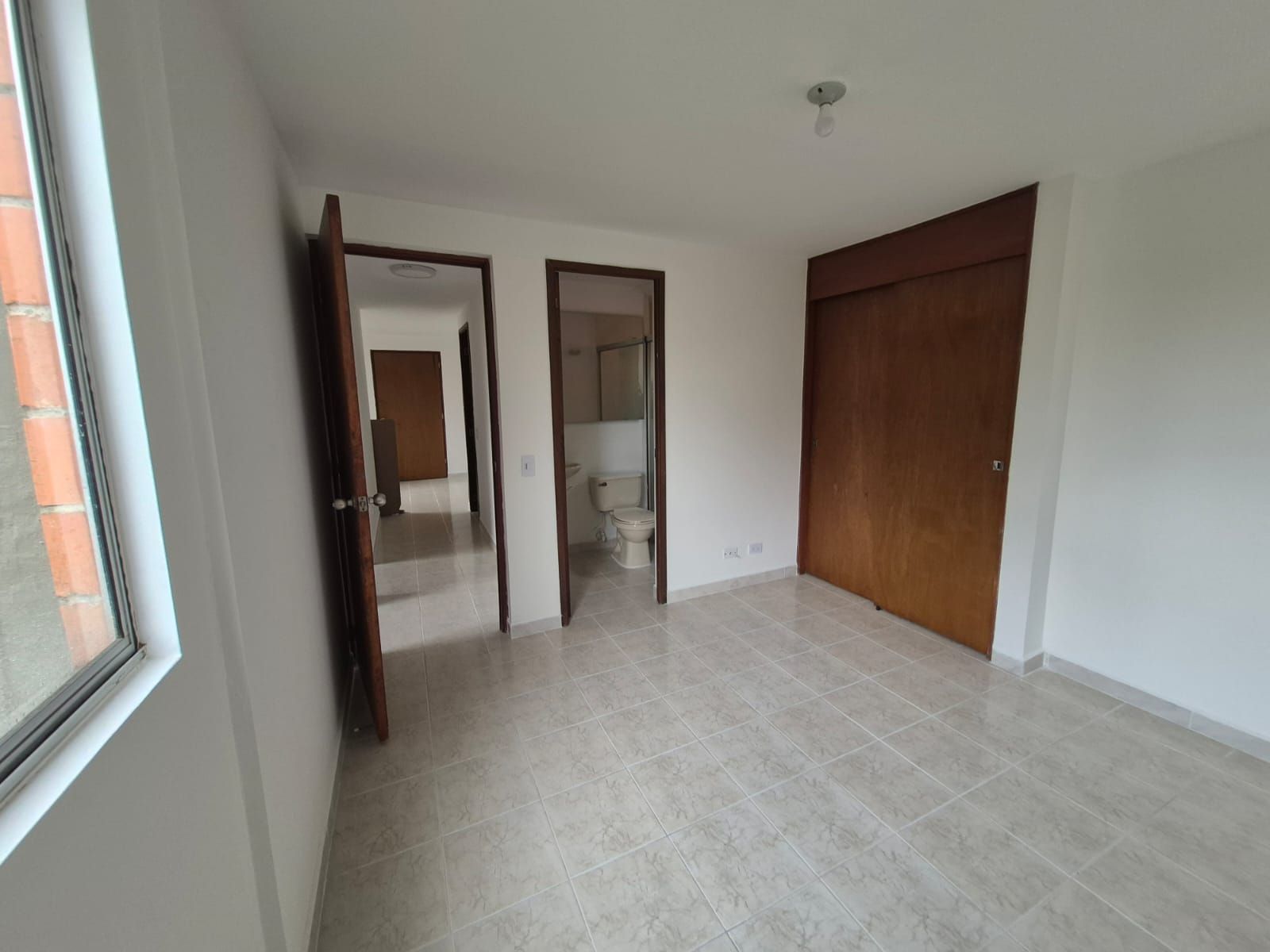 Apartamento en arriendo Antioquia Envigado La Paz 70 m2 Habitaciones 3 Baños 2 Garajes 1 Precio $2800000