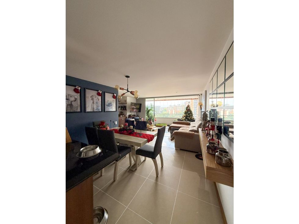 Apartamento en venta Antioquia Envigado Uribe Ángel 87 m2 Habitaciones 3 Baños 2 Garajes 2 Precio $720000000