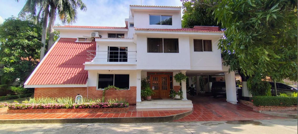 Casa en arriendo Atlántico Puerto Colombia Cr Villa Campestre 385 m2 Habitaciones 4 Baños 5 Garajes 5 Precio $7500000