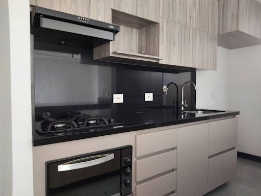 Apartamento en arriendo Antioquia Envigado La Inmaculada 90 m2 Habitaciones 3 Baños 3 Garajes 2 Precio $5200000