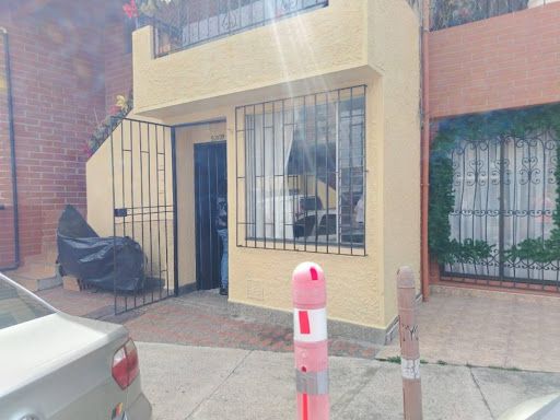 Casa en arriendo Antioquia Itagüí Yarumito 90 m2 Habitaciones 3 Baños 2 Garajes 0 Precio $1600000