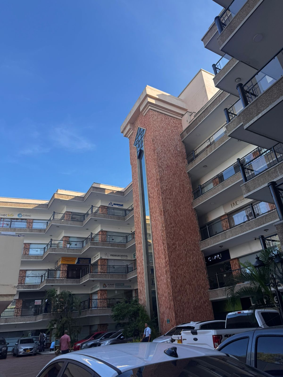 Oficina en arriendo Atlántico Barranquilla Altos Del Prado 41 m2 Habitaciones 0 Baños 1 Garajes 1 Precio $2200000