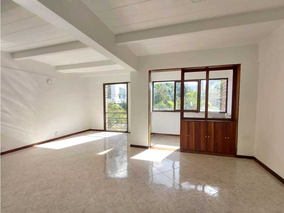 Apartamento en arriendo Antioquia Envigado La Inmaculada 90 m2 Habitaciones 3 Baños 3 Garajes 1 Precio $3200000